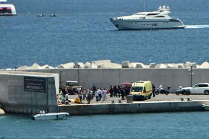 ελικόπτερο συνετρίβη μέσα στη μαρίνα